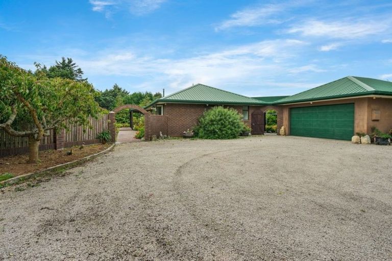 Photo of property in 904 Hoskyns Road, West Melton, Christchurch, 7671
