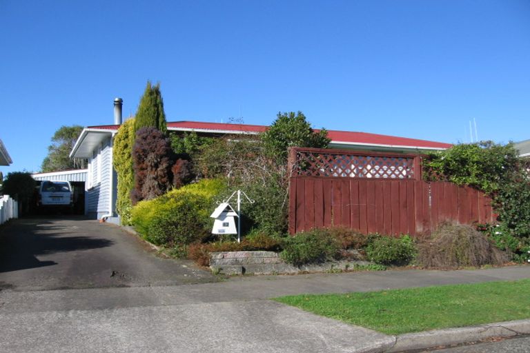 Photo of property in 42 Holdsworth Avenue, Milson, Palmerston North, 4414