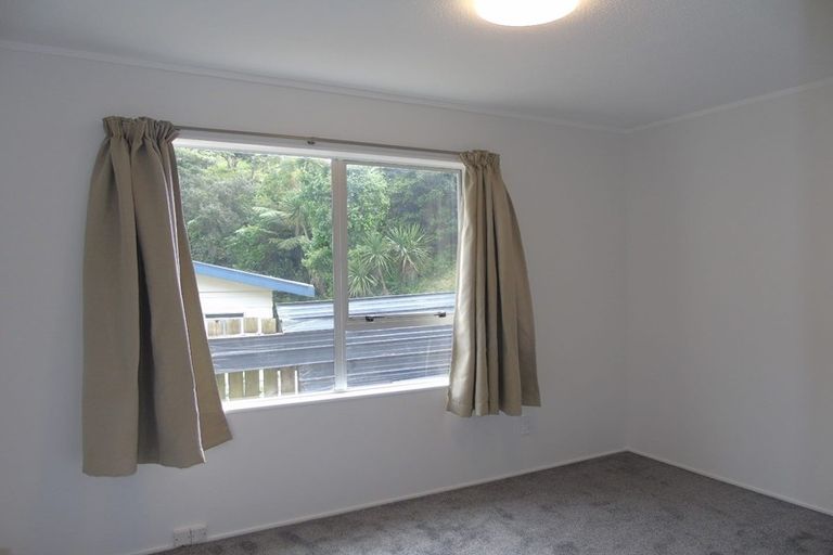 Photo of property in 107 South Karori Road, Karori, Wellington, 6012