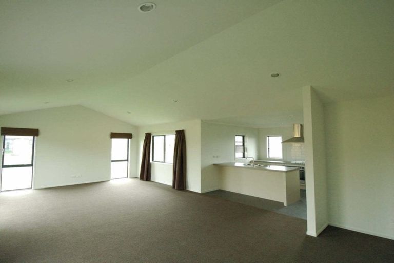 Photo of property in 95 Shillingford Boulevard, Rolleston, 7615