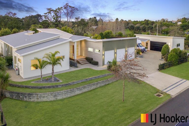 Photo of property in 2 Capriole Crescent, Kingseat, Papakura, 2580