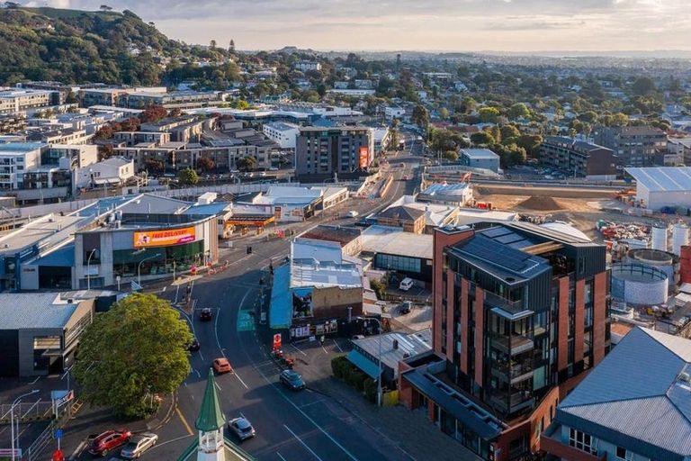 Photo of property in 102/45 Mount Eden Road, Grafton, Auckland, 1023