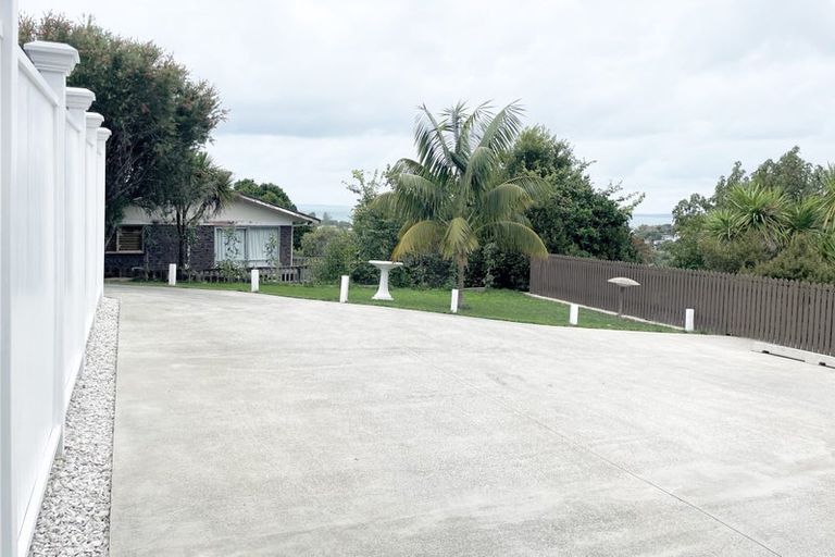 Photo of property in 2/28 Summit Drive, Torbay, Auckland, 0630