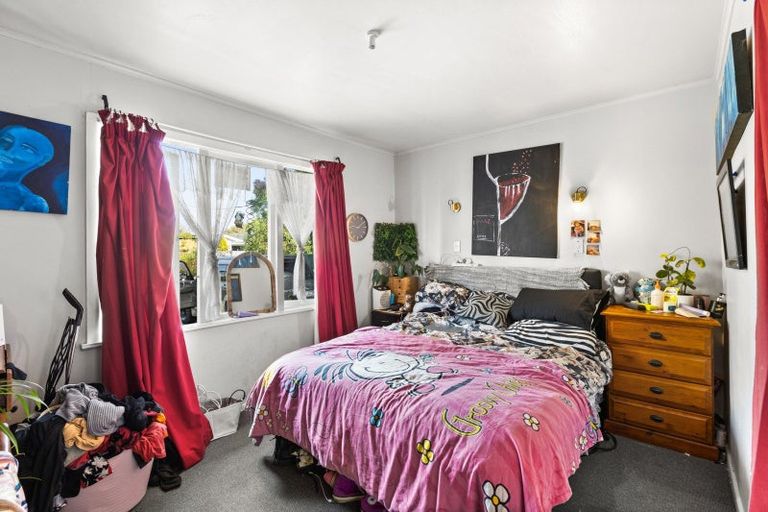 Photo of property in 6 Wordsworth Crescent, Maraenui, Napier, 4110