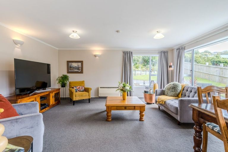 Photo of property in 10 Sretlaw Place, Brockville, Dunedin, 9011