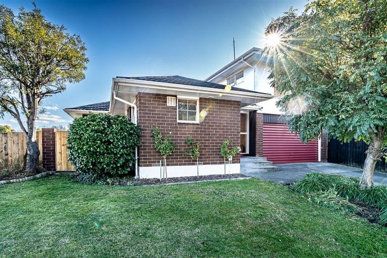 Photo of property in 7 Apsley Drive, Russley, Christchurch, 8042