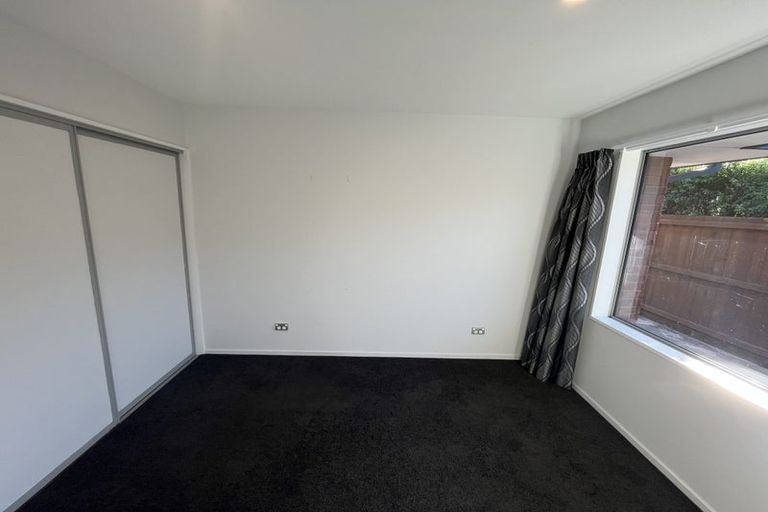 Photo of property in 11 Oakdene Place, Halswell, Christchurch, 8025