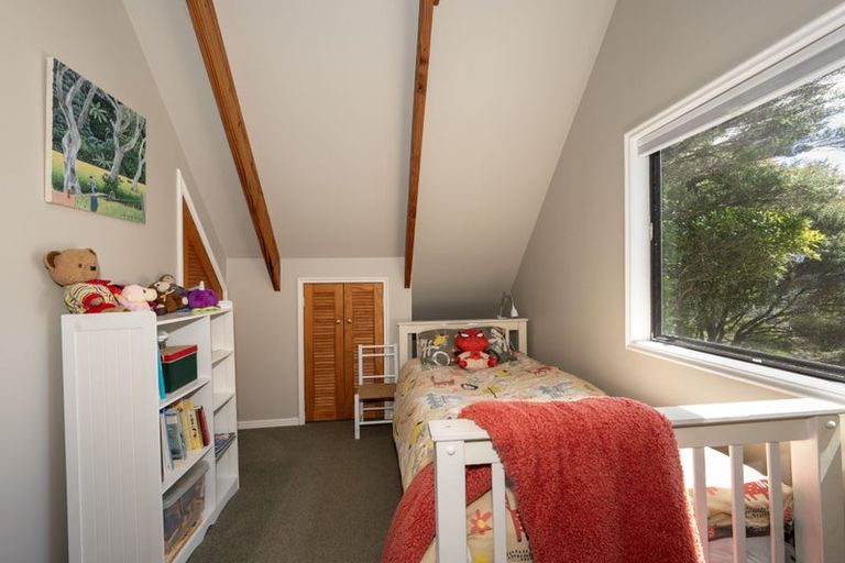 Photo of property in 191 Carter Road, Oratia, Auckland, 0604