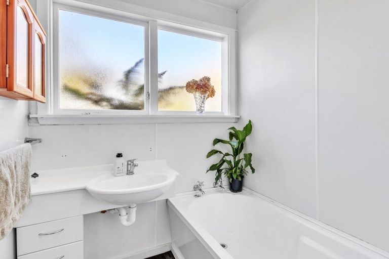 Photo of property in 34 Fenhall Street, Russley, Christchurch, 8042