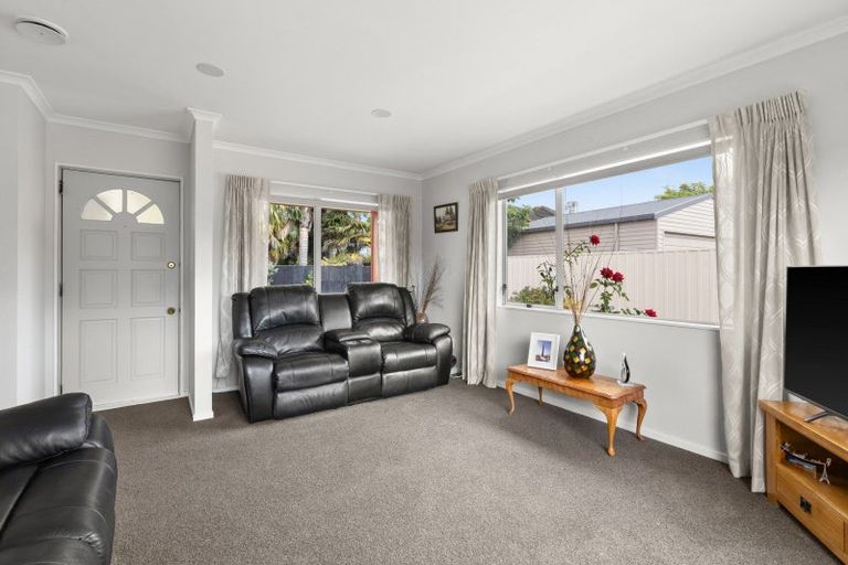 Photo of property in 2a Cassino Crescent, Onekawa, Napier, 4110