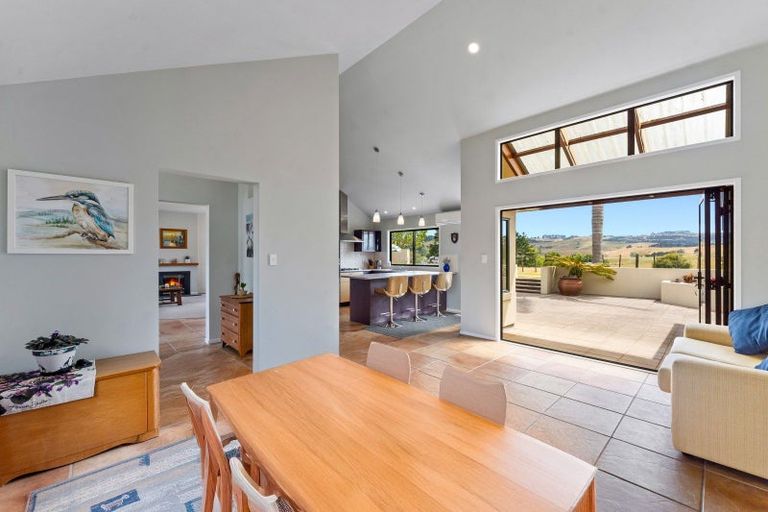 Photo of property in 1224 State Highway 16, Waimauku, 0883