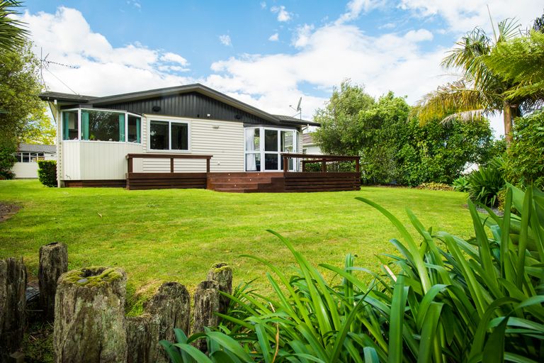 Photo of property in 9 Mason Street, Riverdale, Gisborne, 4010