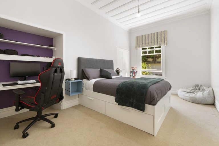 Photo of property in 9 Remu Place, Greenhithe, Auckland, 0632