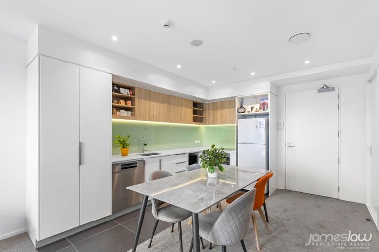 Photo of property in 205/1 Buscomb Avenue, Henderson, Auckland, 0610