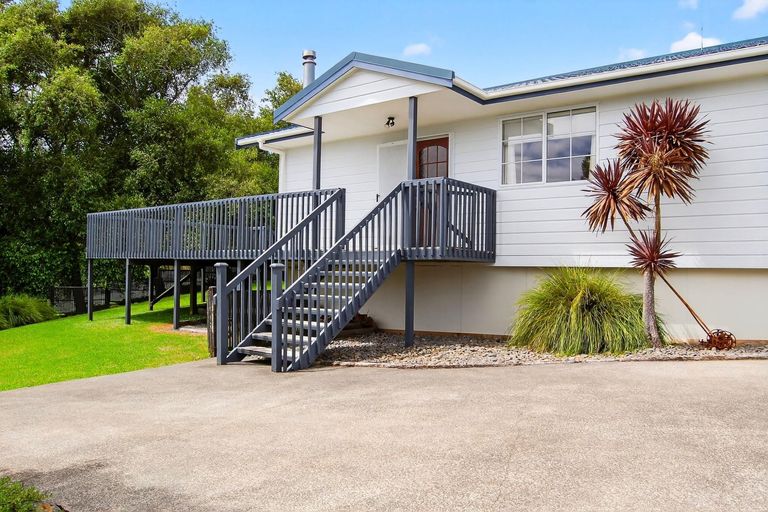 Photo of property in 16 Puawai Street, Kaiwaka, 0573