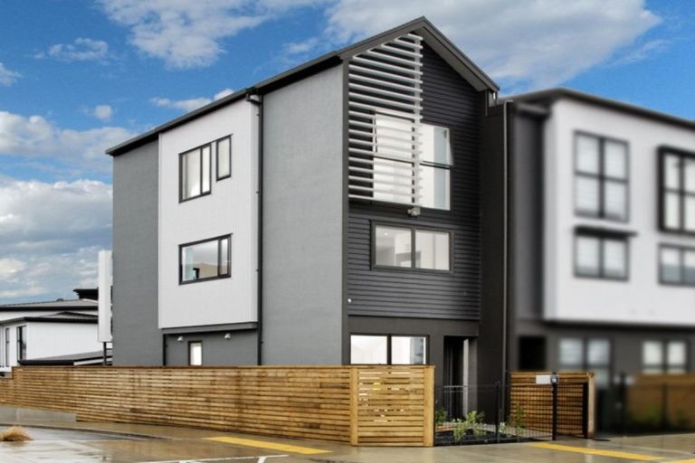 Photo of property in 19 Settlers Avenue, Hobsonville, Auckland, 0618