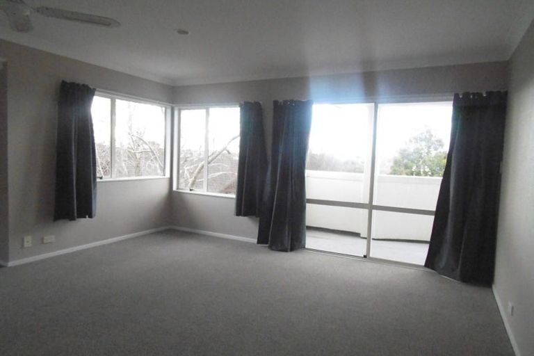 Photo of property in 1/100 Simmental Crescent, Somerville, Auckland, 2014