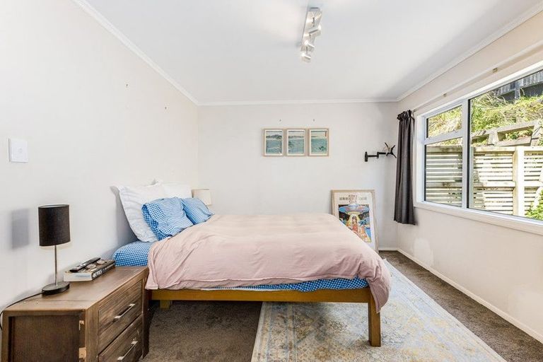 Photo of property in 7 Krishna Way, Khandallah, Wellington, 6035