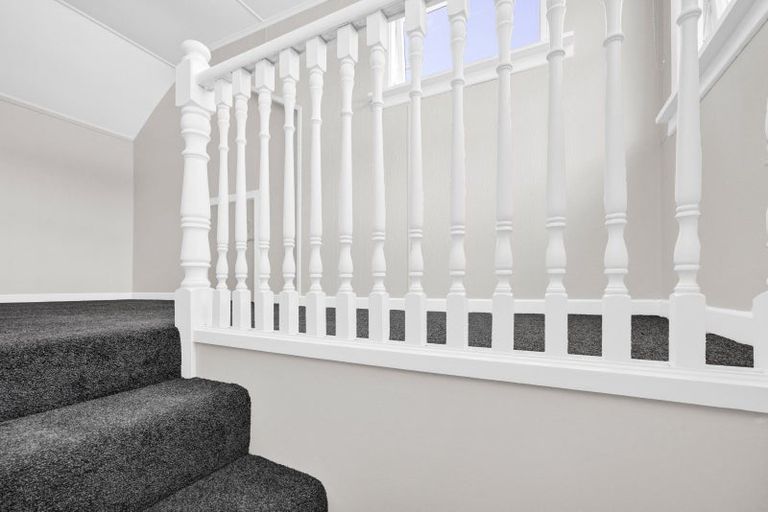 Photo of property in 1354 Devon Road, Brixton, Waitara, 4382