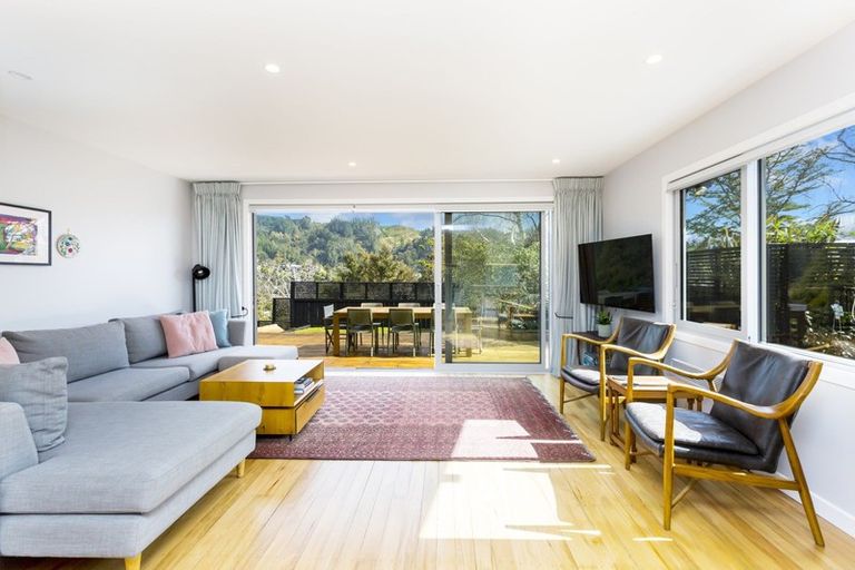 Photo of property in 2 Hobbit Lane, Pinehaven, Upper Hutt, 5371