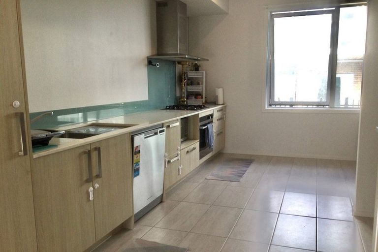 Photo of property in 34 Ceramic Lane, New Lynn, Auckland, 0600