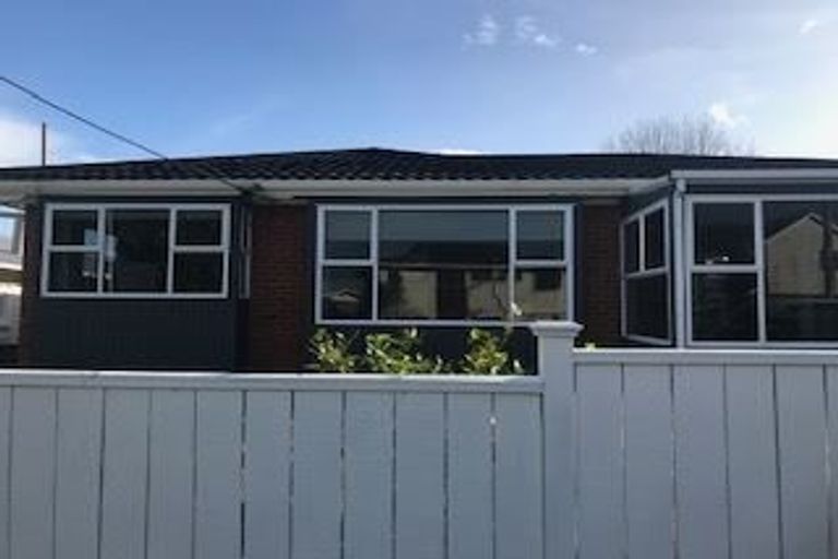 Photo of property in 13 Tui Glen Road, Birkenhead, Auckland, 0626