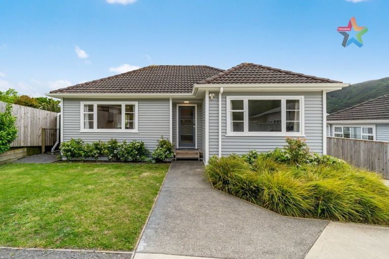 Photo of property in 110b Wellington Road, Wainuiomata, Lower Hutt, 5014