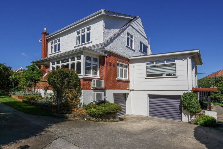 Photo of property in 4 Sim Street, Maori Hill, Dunedin, 9010