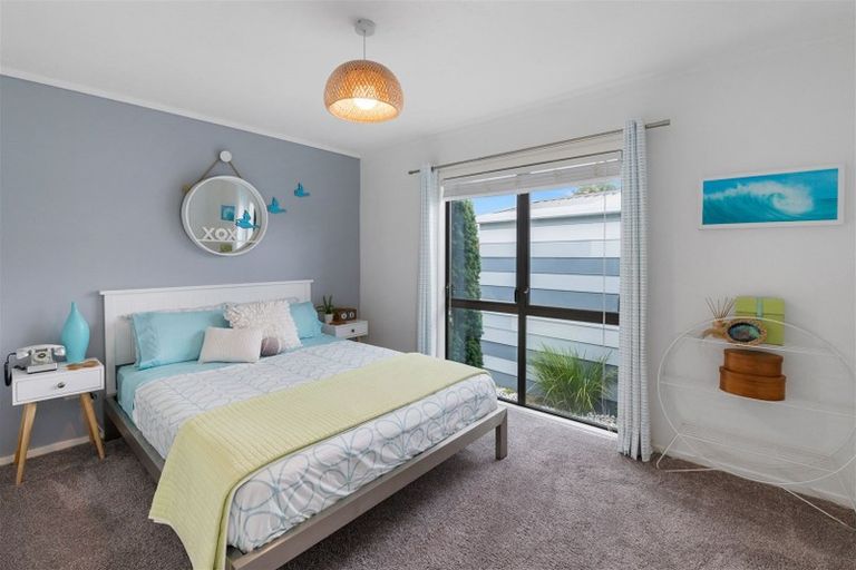 Photo of property in 7 William Street, Waikanae Beach, Waikanae, 5036