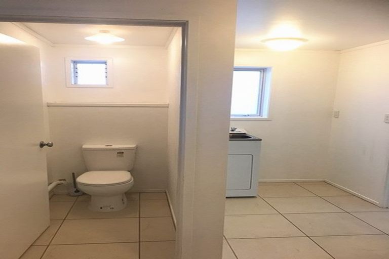 Photo of property in 12-14 Clevedon Road, Papakura, 2110