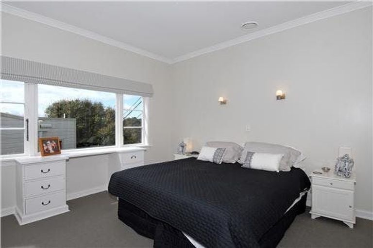 Photo of property in 3 Jalna Avenue, Khandallah, Wellington, 6035