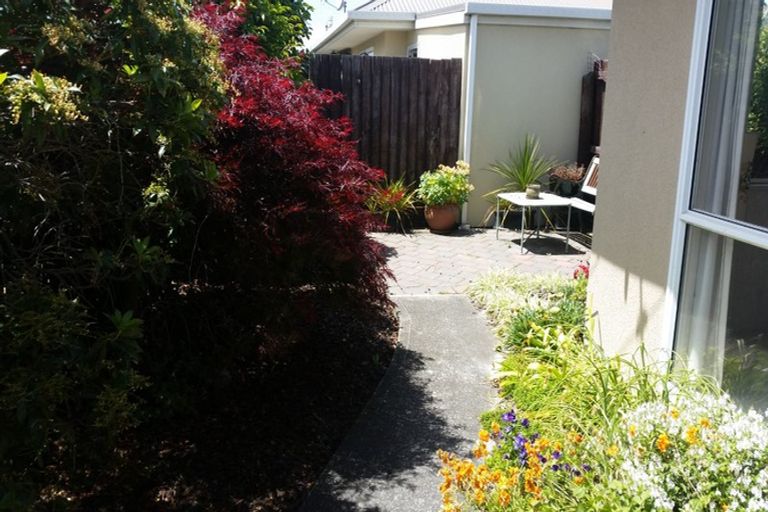 Photo of property in 2/165 Clarence Street, Riccarton, Christchurch, 8011