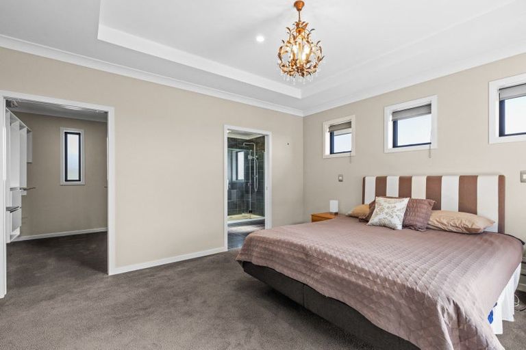 Photo of property in 2 Burbury Ridge, Havelock North, 4130