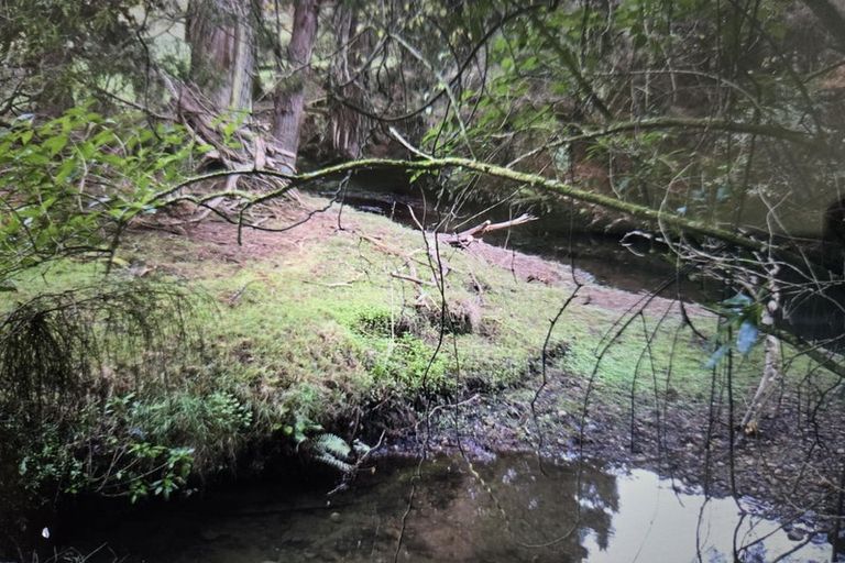 Photo of property in 11 Ahiaruhe Road, Ahiaruhe, Carterton, 5792