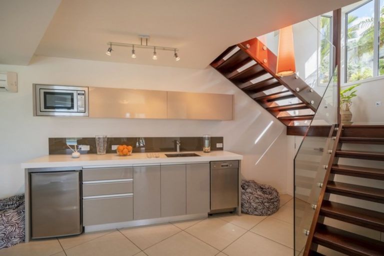 Photo of property in 148 Centennial Drive, Whitianga, 3510