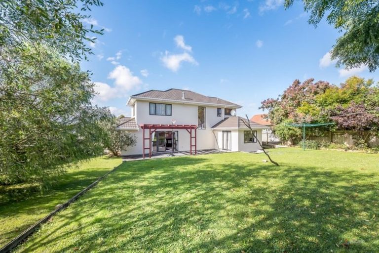 Photo of property in 26 Birkinshaw Grove, Riverstone Terraces, Upper Hutt, 5018