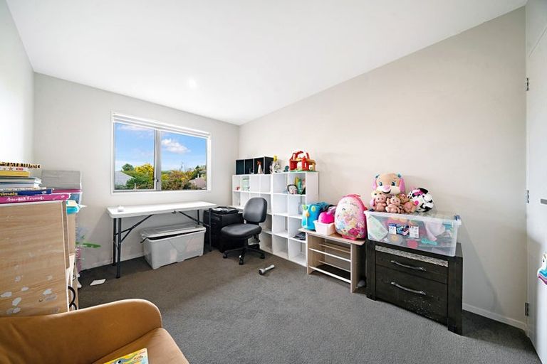 Photo of property in 6/45a Swanson Road, Henderson, Auckland, 0610