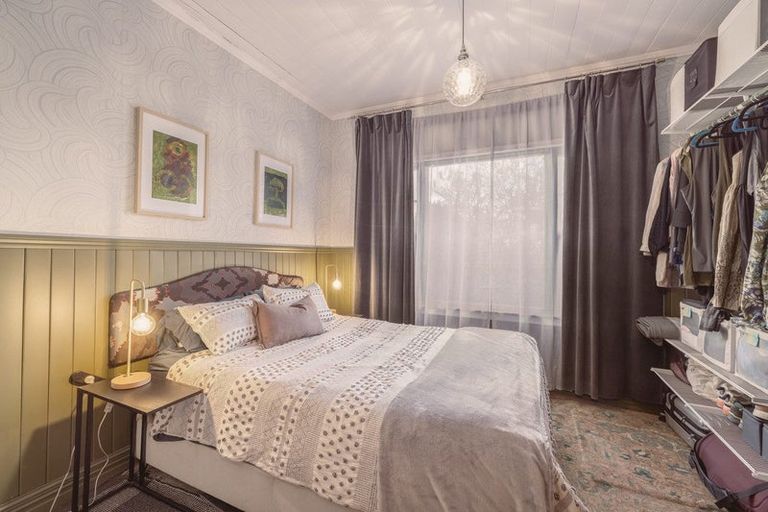 Photo of property in 24a Voelas Road, Lyttelton, 8082