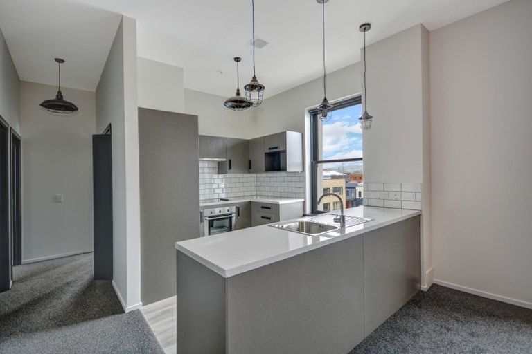 Photo of property in 11/5 Jetty Street, Dunedin Central, Dunedin, 9016