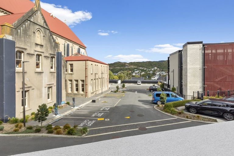 Photo of property in 39 Erica Pabst Way, Island Bay, Wellington, 6023