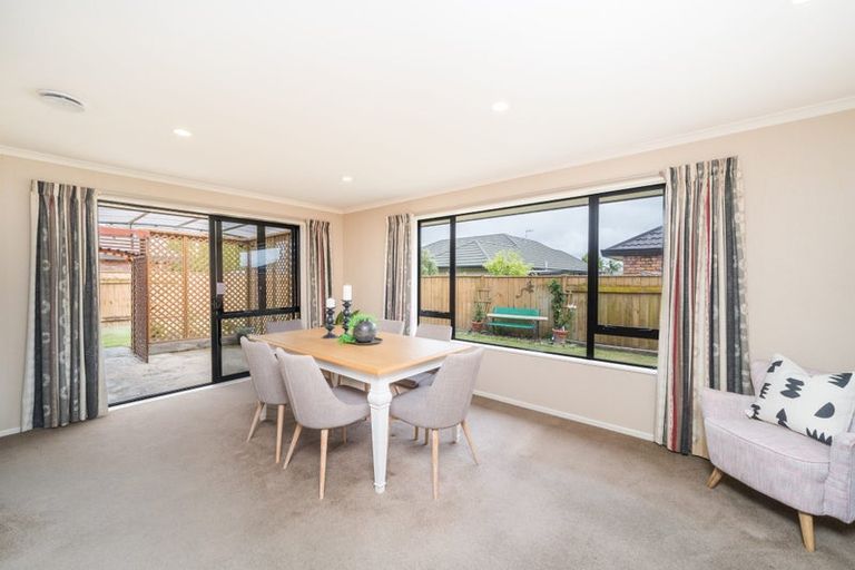 Photo of property in 47 Branigan Parade, Kelvin Grove, Palmerston North, 4414
