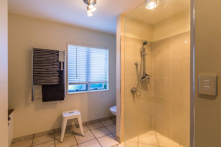 Photo of property in 6 Leabridge Mews, Harewood, Christchurch, 8051