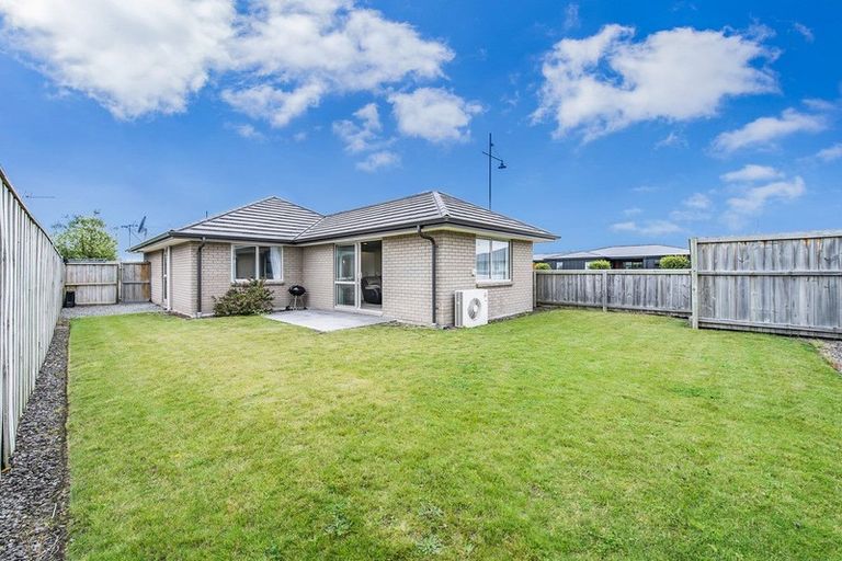 Photo of property in 17 Pakohe Street, Pegasus, 7612