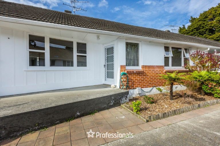 Photo of property in 2/37 Tararua Street, Trentham, Upper Hutt, 5018