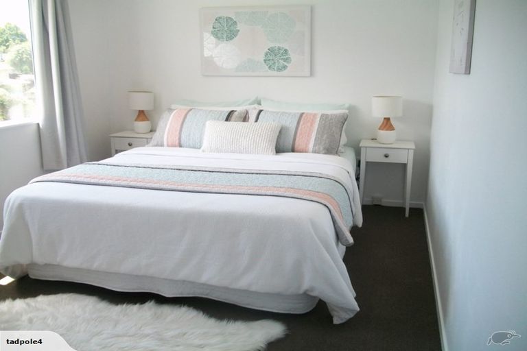 Photo of property in 24 Garton Drive, Massey, Auckland, 0614