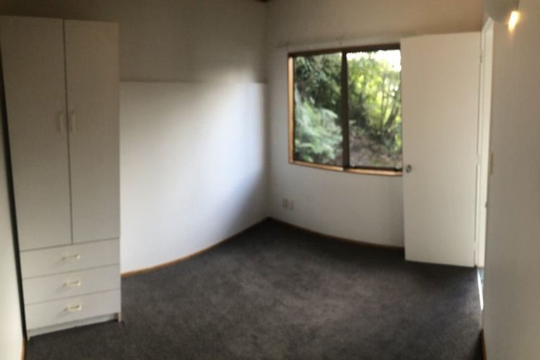 Photo of property in 12 Cross Street, Karori, Wellington, 6012