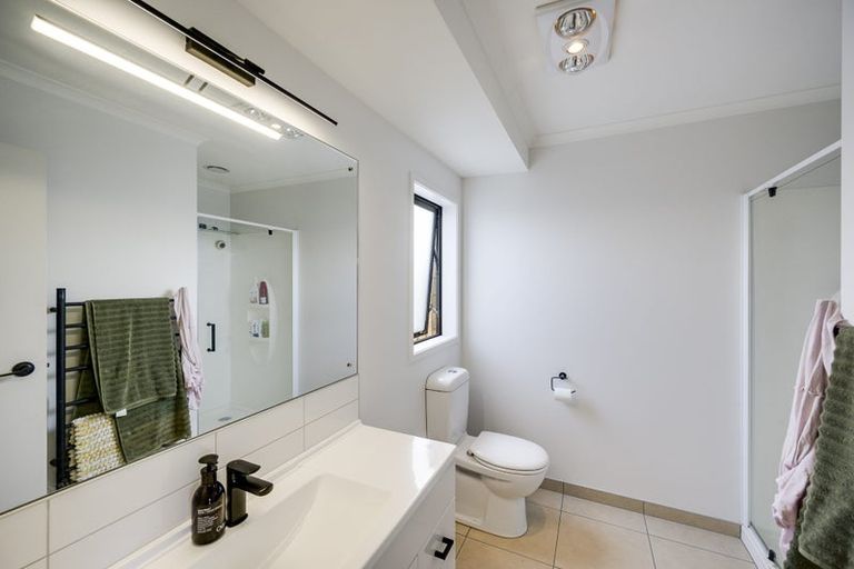 Photo of property in 3 Waitaha Place, Clive, 4102