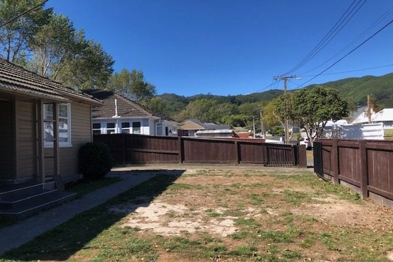 Photo of property in 13 Prouse Crescent, Naenae, Lower Hutt, 5011