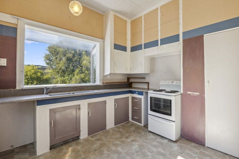 Photo of property in 16 Adderley Terrace, Ravensbourne, Dunedin, 9022