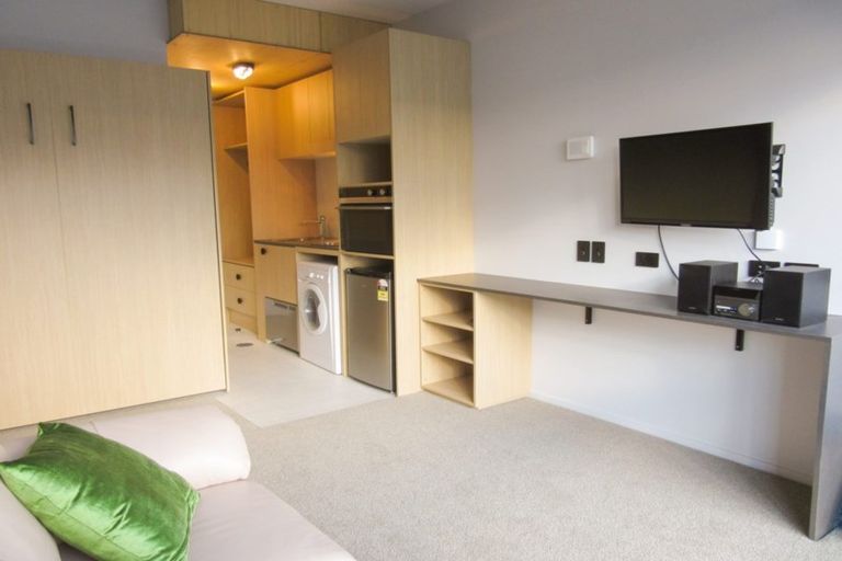 Photo of property in Vedado Apartments, 107/41 Hopper Street, Mount Cook, Wellington, 6011